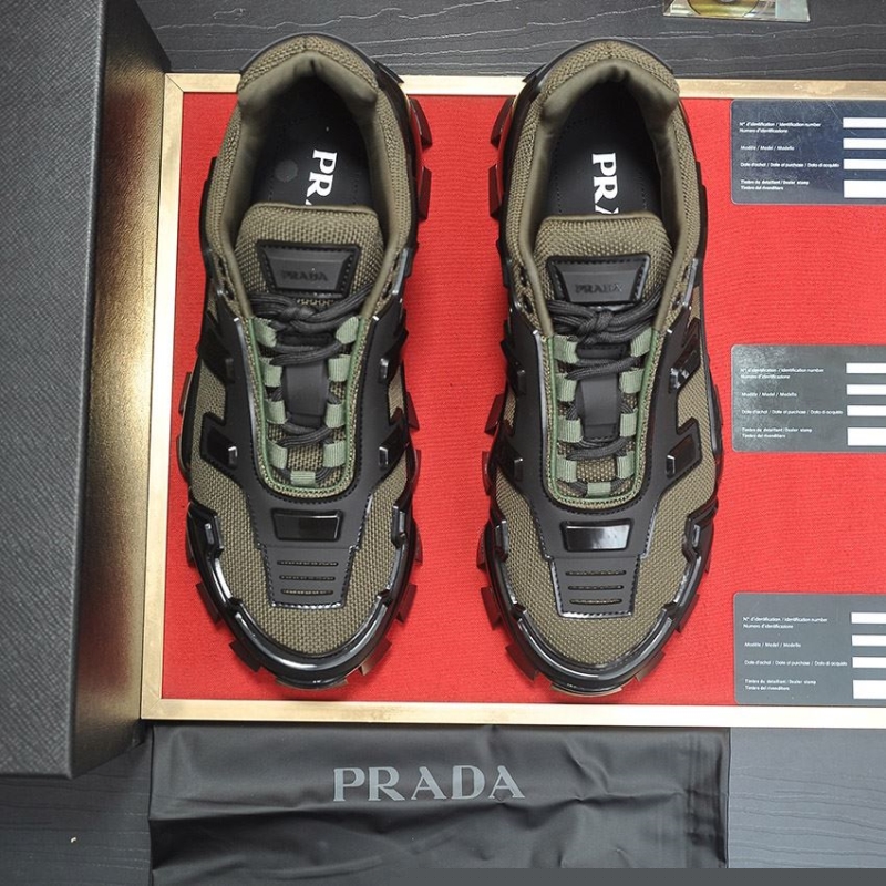 Pra*a casual shoes
